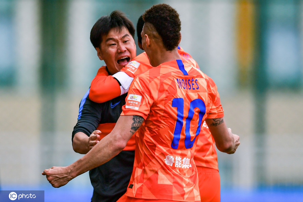 LOL官网登录入口-深圳男篮内部会议纪要流出：转会期更衣室发声，亚冠使命明确，资深球员宣示担当的简单介绍