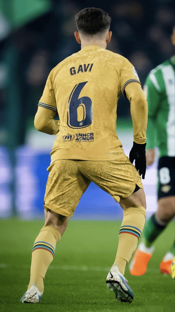 英雄联盟s15-关于赛前突围战来临；比利亚雷亚尔围绕欧联伤情更新；球迷炸锅；资深球员宣示担当的信息